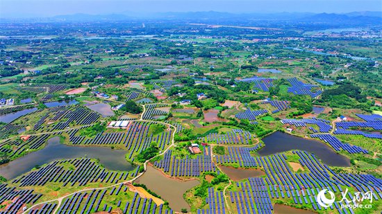 江西瑞金：新能源光伏发电助绿色发展