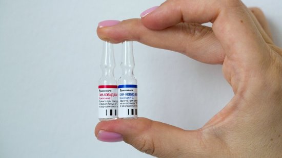 俄首批新冠疫苗已投入民用流通 近期将向<em>各地区</em>交付