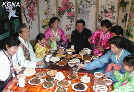 朝鲜如何过元宵节？ 牡丹峰赏月品尝五谷饭