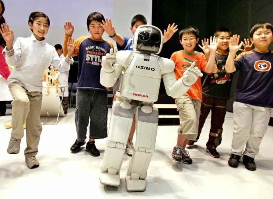 日本引进 500 个机械人 明年起以 AI 教学生<em>英文</em>