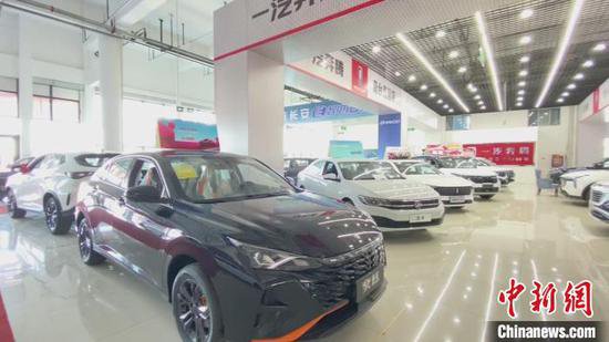 新疆二手车开进中亚市场