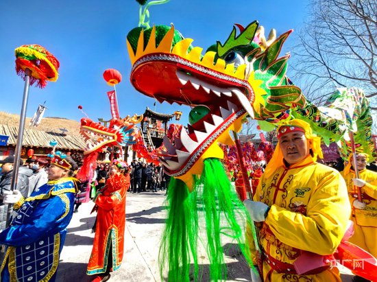 青海慕容古寨二月二祭酒典非遗文化旅游活动举行