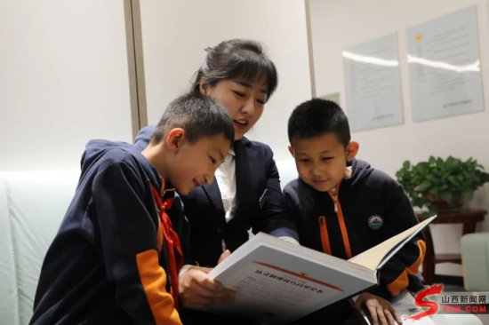 安泽农商银行工会举办“相伴共成长 阅读越精彩”亲子阅读活动