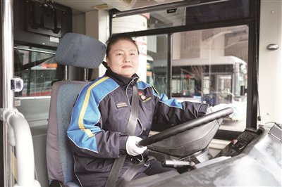 劳模风采·2020年北京劳模｜何少花：用贴心服务伴乘客开心前行