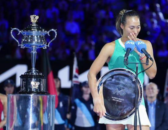 十年前<em>李娜</em>是中国网球的荣耀 十年后郑钦文是希望