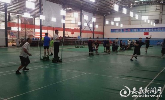 涟源市司法局工会组织开展羽毛球和气排球选拔赛