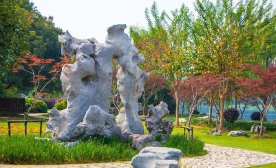 <em>武汉最出名的</em>湖泊，毛爷爷曾48次来到访，还是国内第二大城中湖