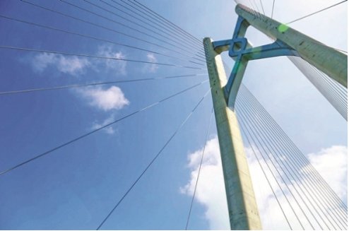 港珠澳大桥：“<em>远东</em>”智能电缆连线世界