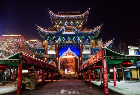 新疆昌吉最有特色的街道，媲美<em>西安</em>重庆网红街，游客必打卡