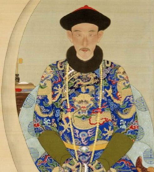 康熙皇帝的真实面貌，长得又瘦又小，脸上还有一个<em>缺点</em>