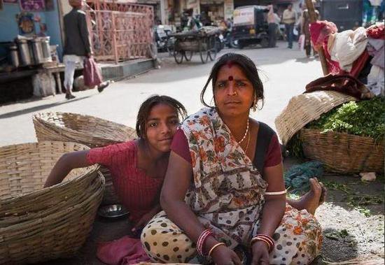 2012年印度<em>女孩</em>嫁安徽一农民，婚后随夫姓，后来带妹妹也远嫁...