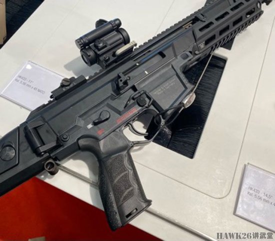 黑克勒-科赫HK433“一枪两吃”美国记者展示德国人的魔鬼细节