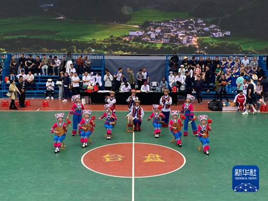 <em>贵州省</em>第二届“美丽乡村”篮球联赛总决赛开赛