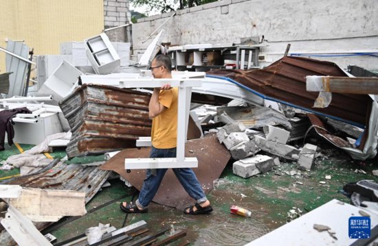 <em>广州</em>龙卷风致5人死亡33人受伤 灾后恢复工作正有序进行
