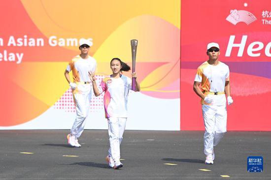 杭州亚运会丨杭州亚运会火炬在宁波传递