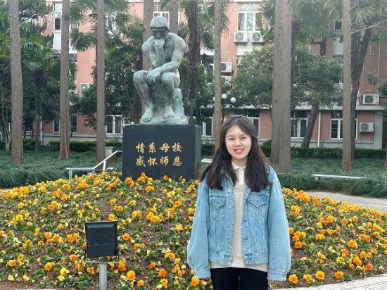 诗在家乡，何必远方——华东理工大学毕业生冯晓丽的就业故事