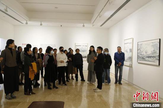 第六届全球华人艺术展在何香凝美术馆开幕