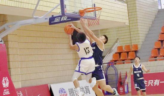重庆一中男子<em>篮球队</em>成功晋级耐克中国高中篮球联赛全国赛