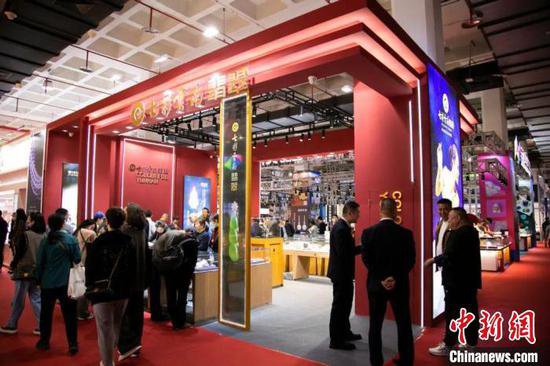 2023中国国际<em>珠宝</em>展在京开幕 展位数超1600个
