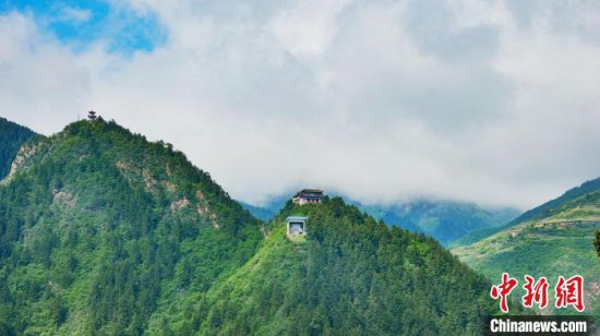 Picturesque scenery of Xionglong Mountain in summer in N...