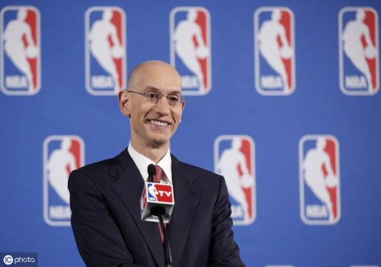 肖华作为NBA总裁，他能拿到多少年薪？