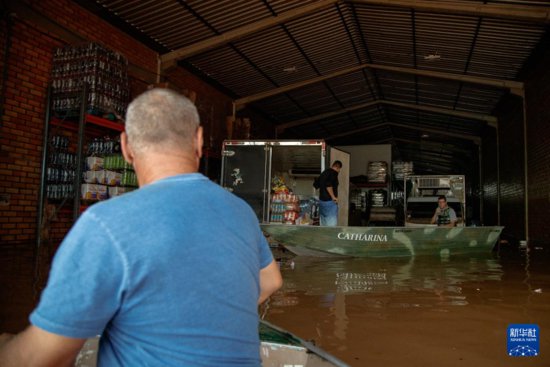 巴西南部洪灾持续