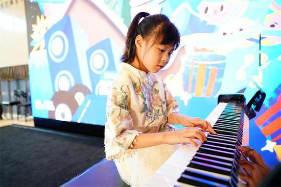 上海交响乐团推出“星舞台”，让孩子们站在聚光灯下