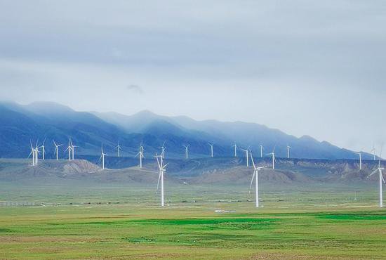 青海在全国15个省市实现<em>清洁能源</em>优化配置
