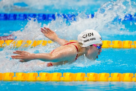 游泳开启争金大战 中国女将再破亚洲纪录