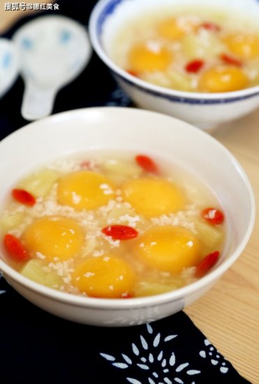 <em>冬至快到了</em>，江南人吃汤圆，8种材料才能煮一碗，养颜又暖胃