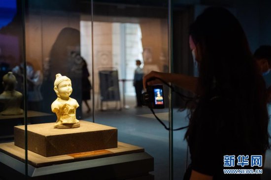 亚洲多国220余件文物在<em>湖南省博物馆</em>展出