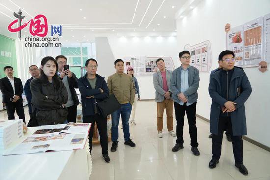 北京大学邯郸创新研究院举办媒体在行动：记者走进科技创新前沿...