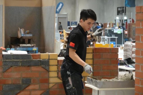 全球连线 | 世界技能大赛收官 中国工匠技艺闪耀全球