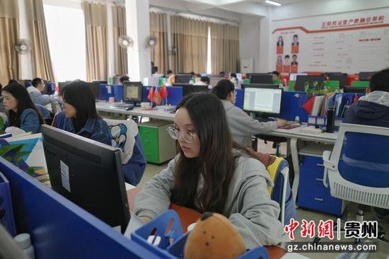 贵州：“项目驱动化”教学方法 让教育离职业更近