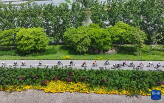 <em>自行车</em>——第十五届环高邮湖<em>自行车</em>赛开赛