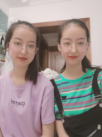 上海双胞胎<em>女孩</em>要一起报考江汉大学