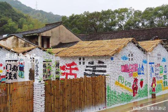 浙江宁波的秘境小村，临近绝美梅花谷，涂鸦火锅店堪称自拍胜地