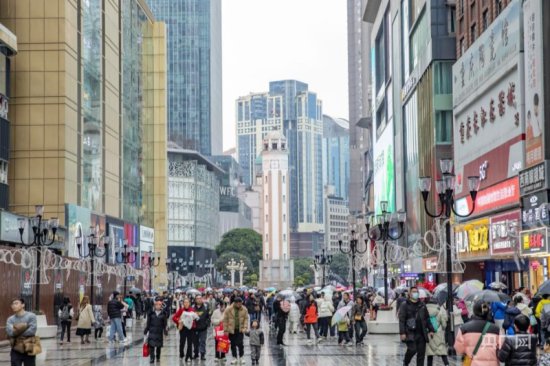 解放碑—朝天门商圈带动渝中春节消费实现高增长