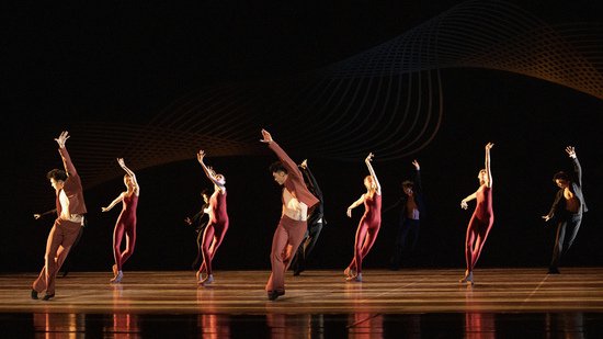 舞动世界—辽宁芭蕾舞团附属舞蹈学校建校三十周年演出活动完美...