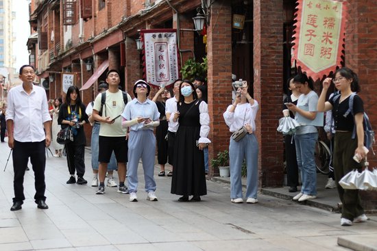 “跟着文物去旅行”漳州市首届文博短视频大赛采风活动举行