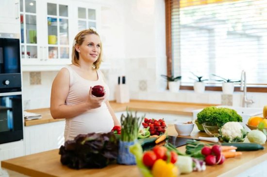 <em>怀孕</em>后，孕妇多吃水果对宝宝和孕妈都更好，但有几种水果要少碰